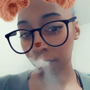 Meet your Posher, Alexus